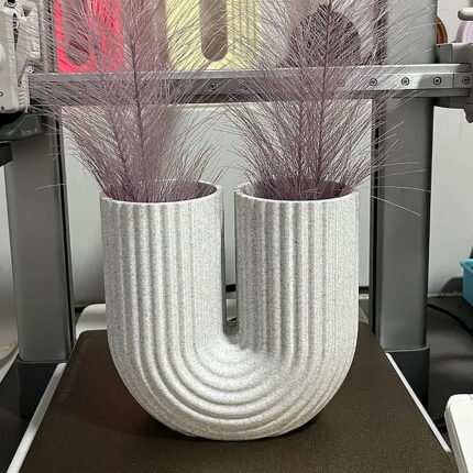 Minimalistic Vase U | Sleek & Sculptural Eco Planter